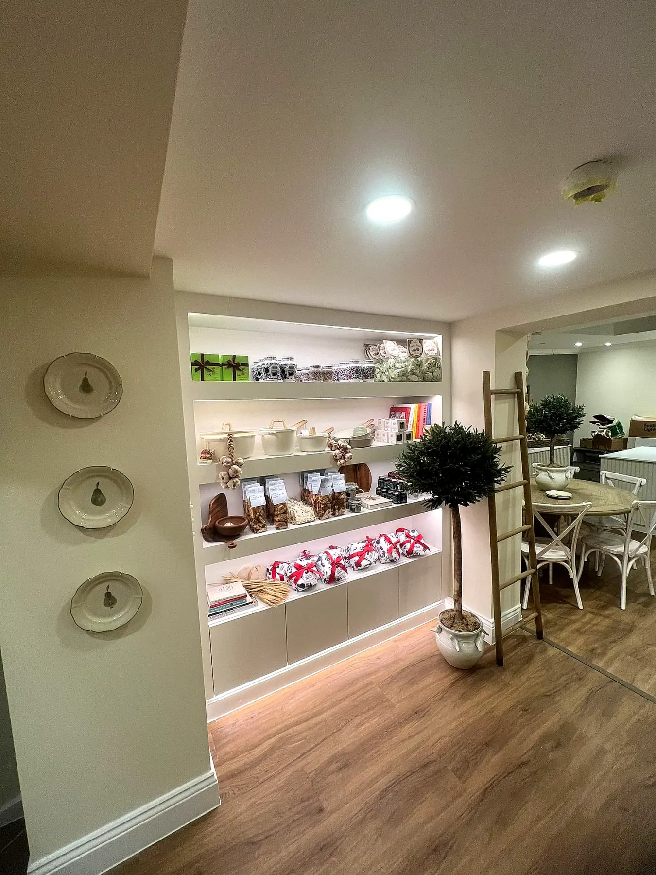 Wecord London — 04-deli